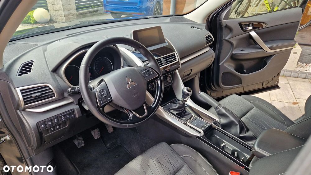 Mitsubishi Eclipse Cross - 20