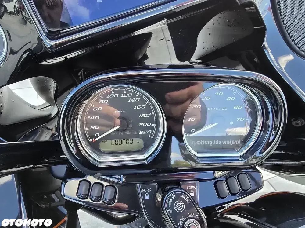 Harley-Davidson Touring Road Glide - 7