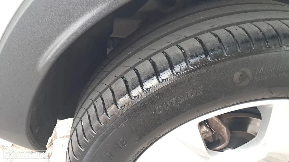 Volvo XC 40 2.0 D3 Momentum Plus - 53