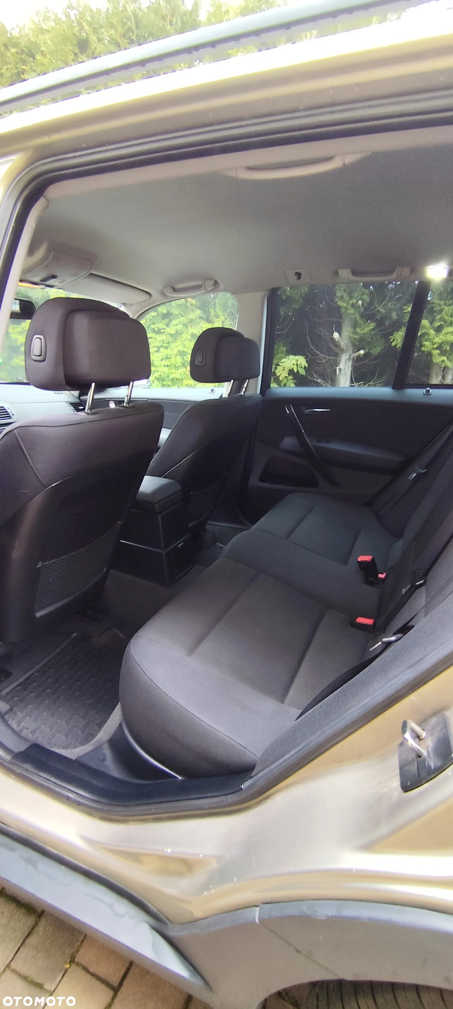 BMW X3 2.0d - 8