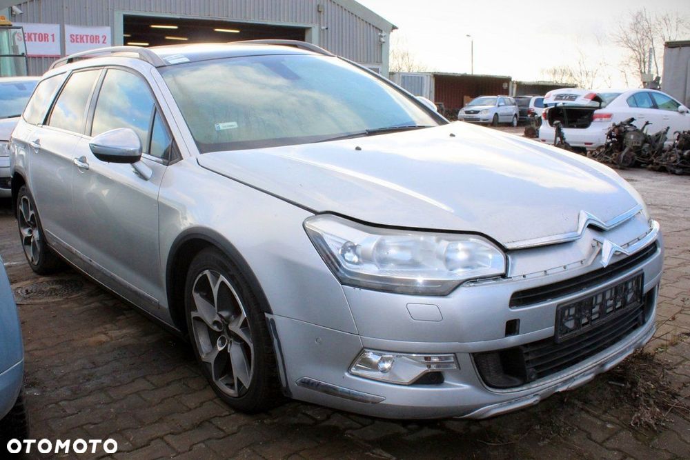 Citroen C5 III 2014 2.0HDI RHH Kombi (MASKA, ZDERZAK, LAMPA, BŁOTNIK, DRZWI, SZYBA, FOTEL) - 2