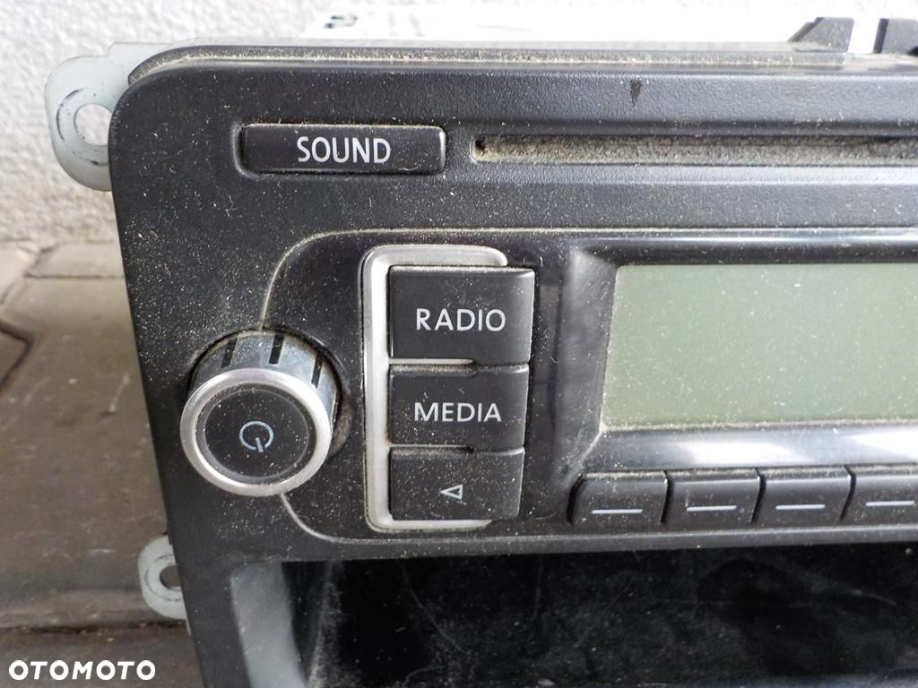 VW T5 LIFT ORYGINALNE RADIO CD - 2