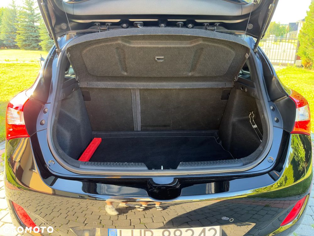 Hyundai i30 1.6 CRDi Classic - 32
