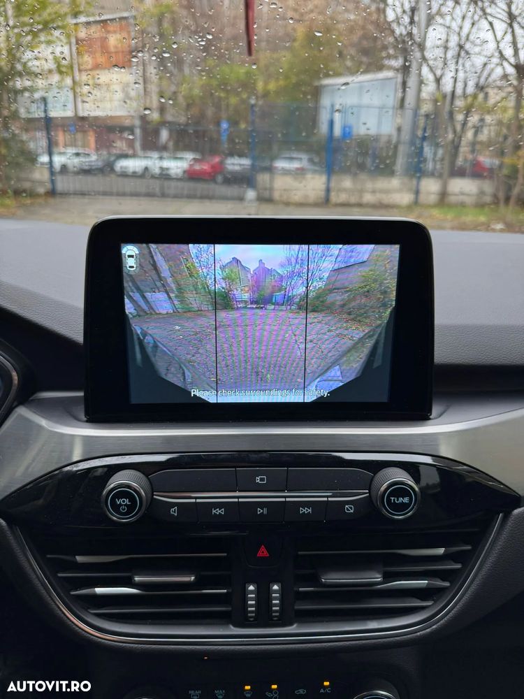 Ford Kuga 2.5 Duratec FHEV AWD Titanium - 8