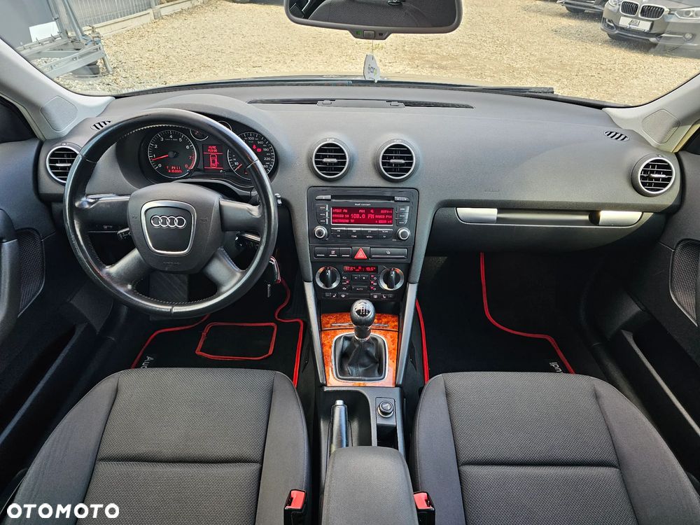 Audi A3 Sportback 2.0 FSI Attraction - 9