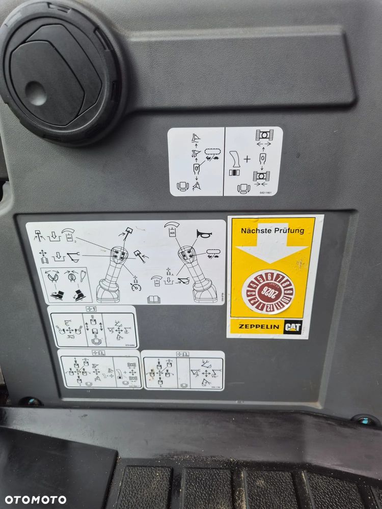 Caterpillar 301.8C - 6