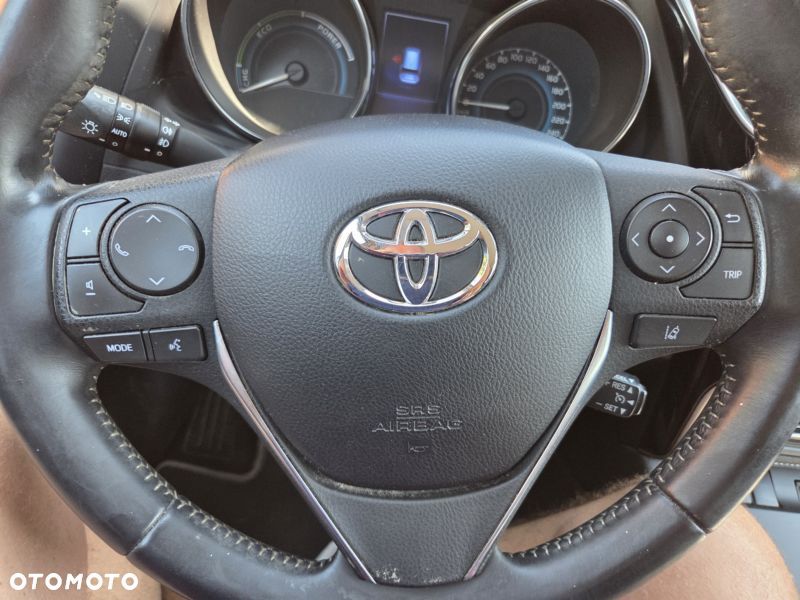 Toyota Auris - 24