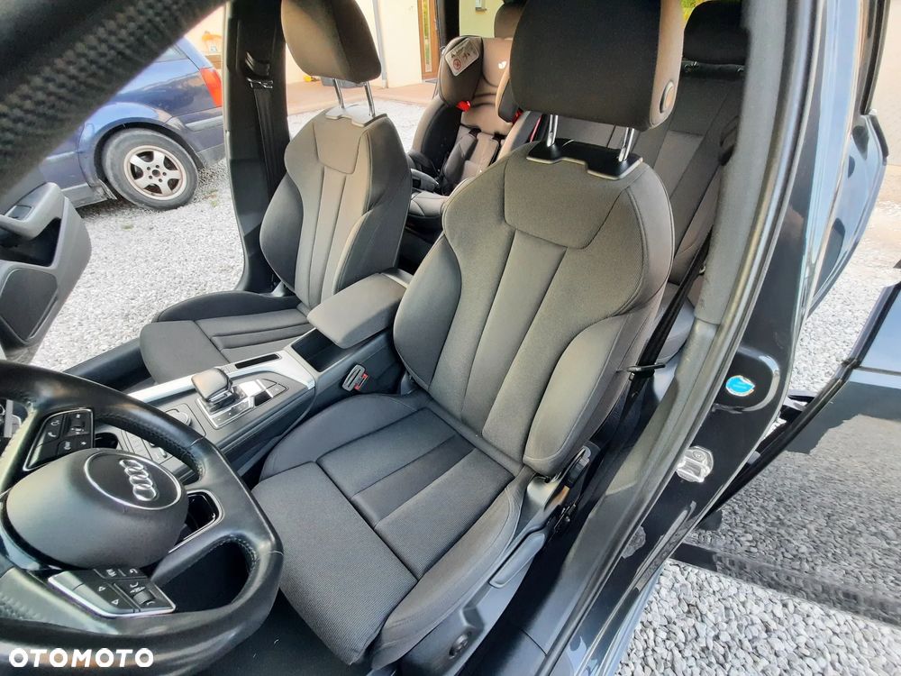 Audi A4 Avant 2.0 TDI S tronic - 5