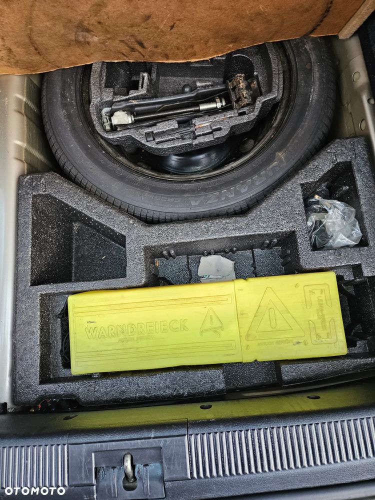 Skoda Octavia 1.6 Ambition - 18