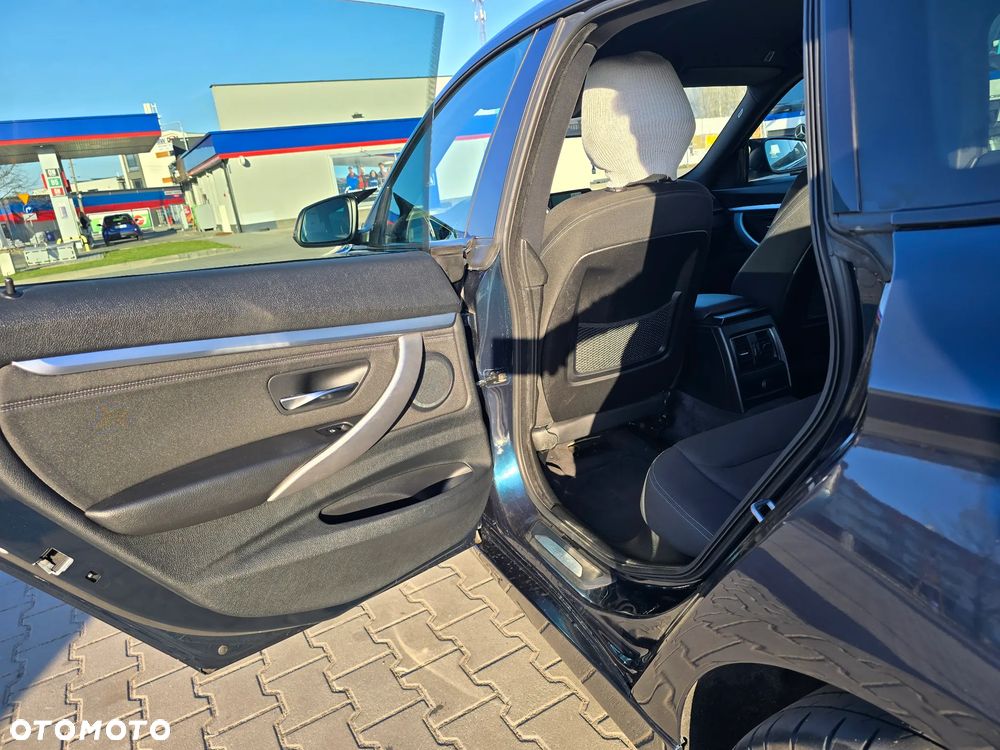 BMW 3GT 320d Sport Line - 23