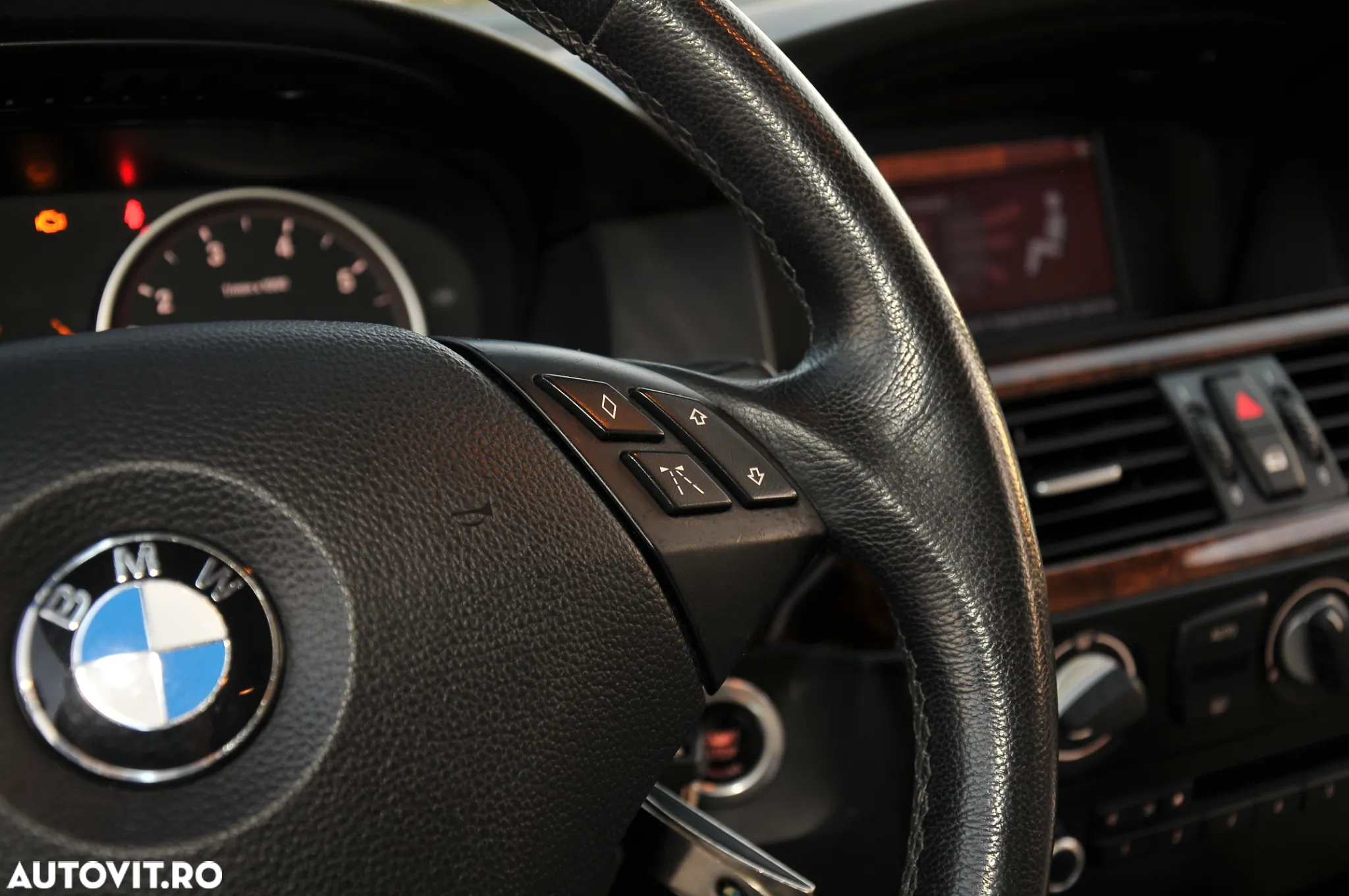 BMW Seria 5 523i Aut. - 23