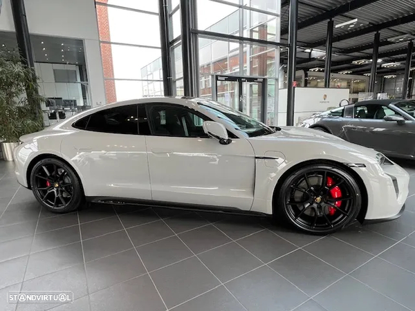 Porsche Taycan GTS