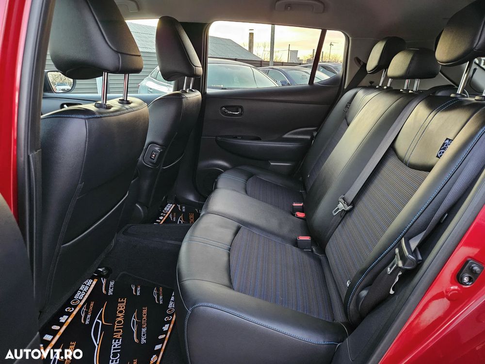 Nissan LEAF 40 kWh Tekna - 11