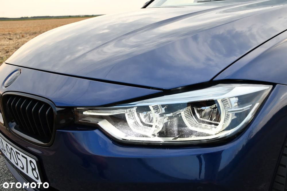 BMW Seria 3 318i Sport Line - 26
