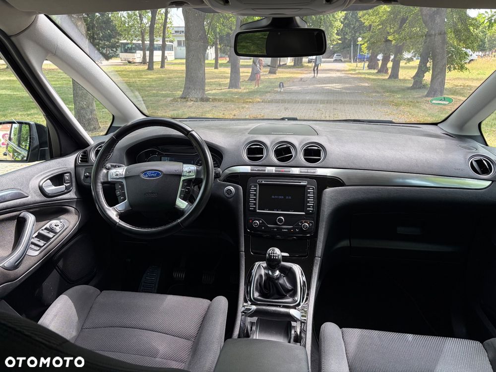 Ford S-Max - 14