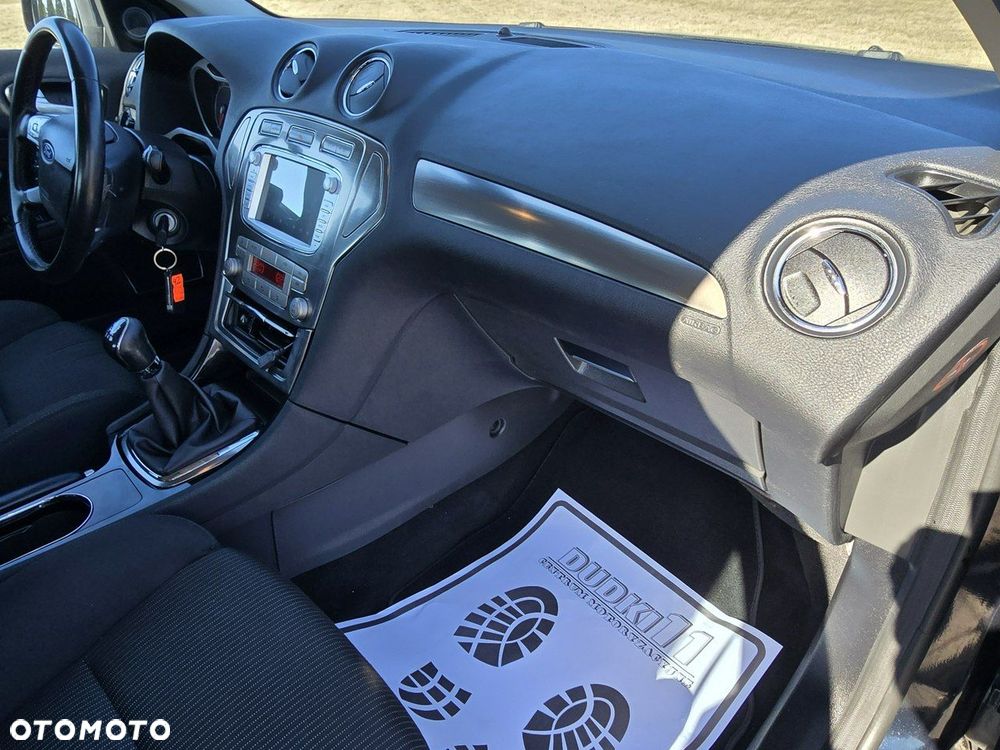 Ford Mondeo - 21