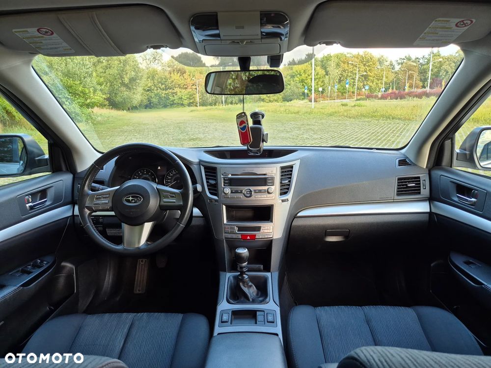 Subaru Legacy 2.0R Comfort - 13