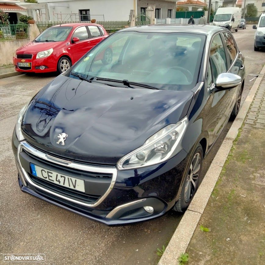 Peugeot 208 - 3