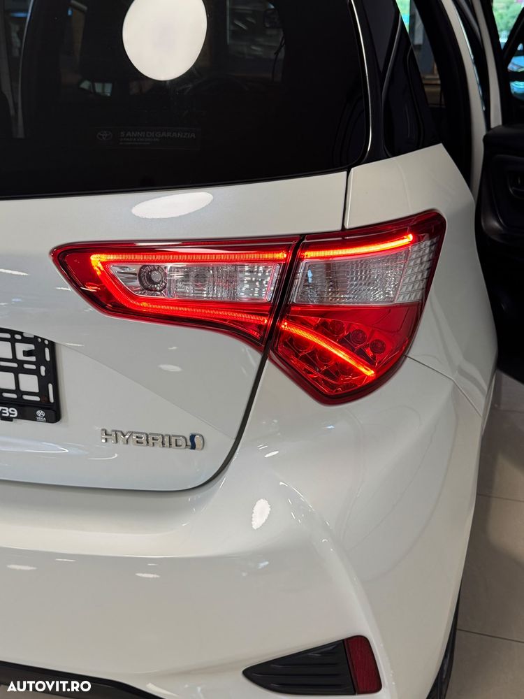 Toyota Yaris 1.5 VVT-i HSD Bi-Tone R&B - 12