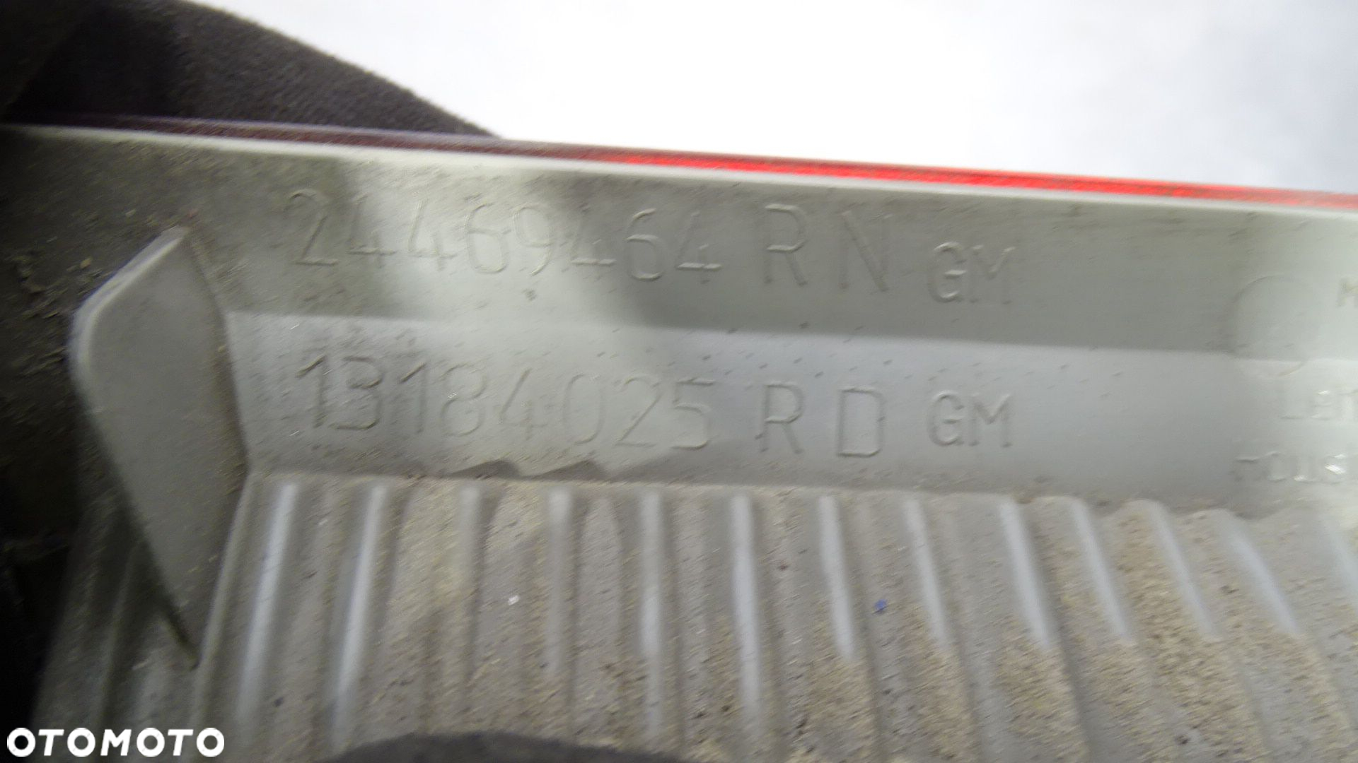 LAMPA PRAWA TYLNA W KLAPIE OPEL VECTRA C - 5