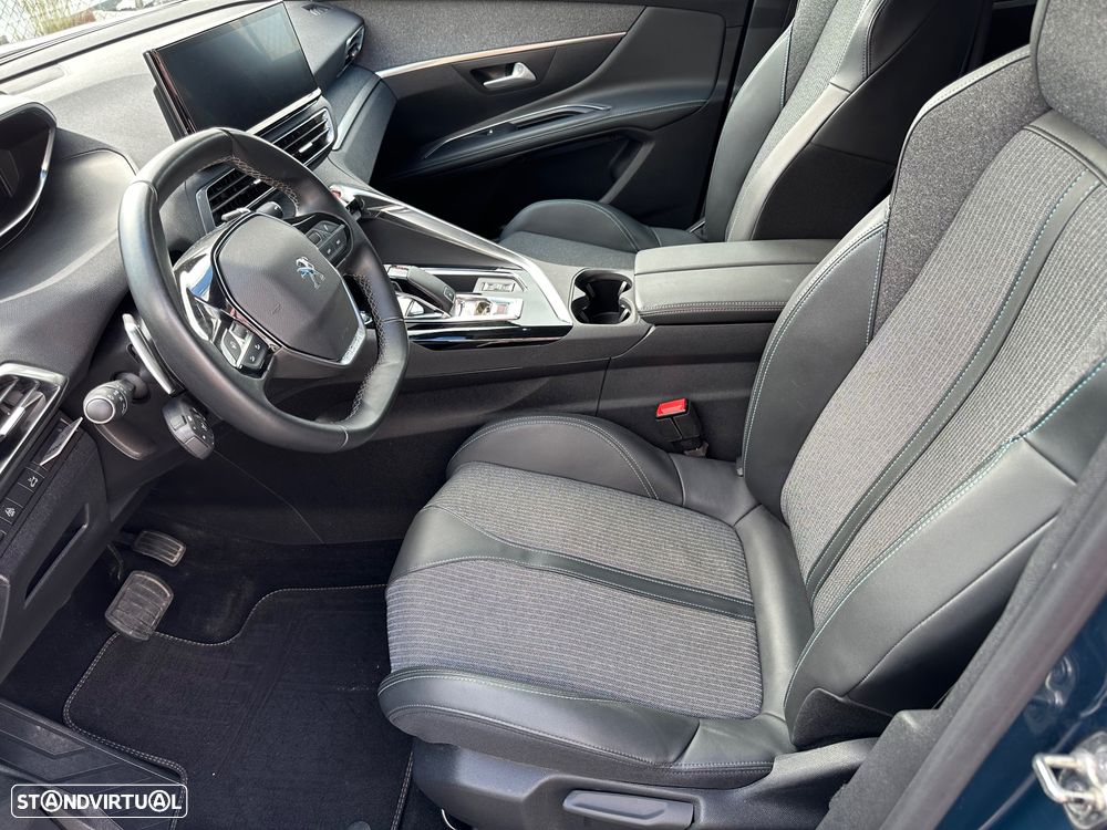 Peugeot 5008 BlueHDI 130 EAT8 Allure Pack - 17