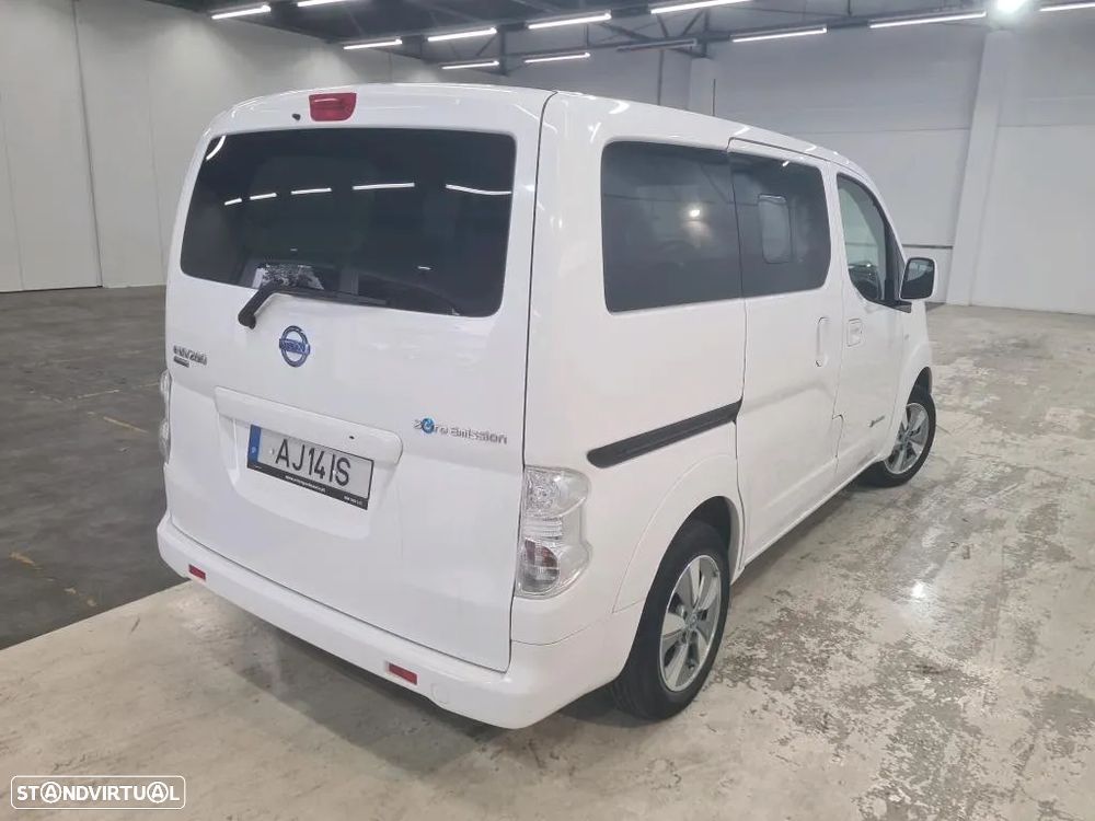 Nissan NV200 Evalia - 3