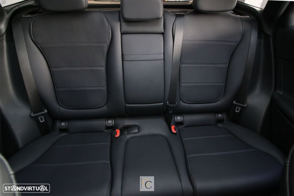 Mercedes-Benz GLC 300 e 4Matic 9G-TRONIC Edition Avantgarde - 21