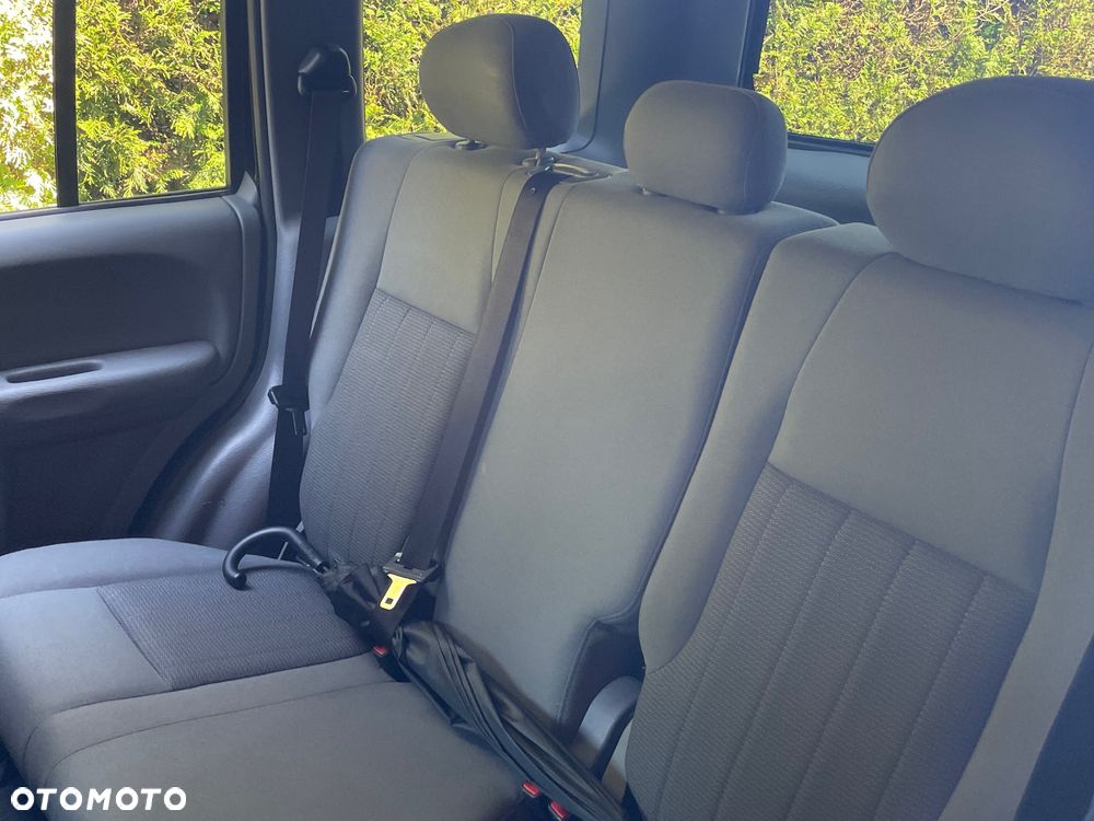 Jeep Cherokee 3.7L Limited - 9