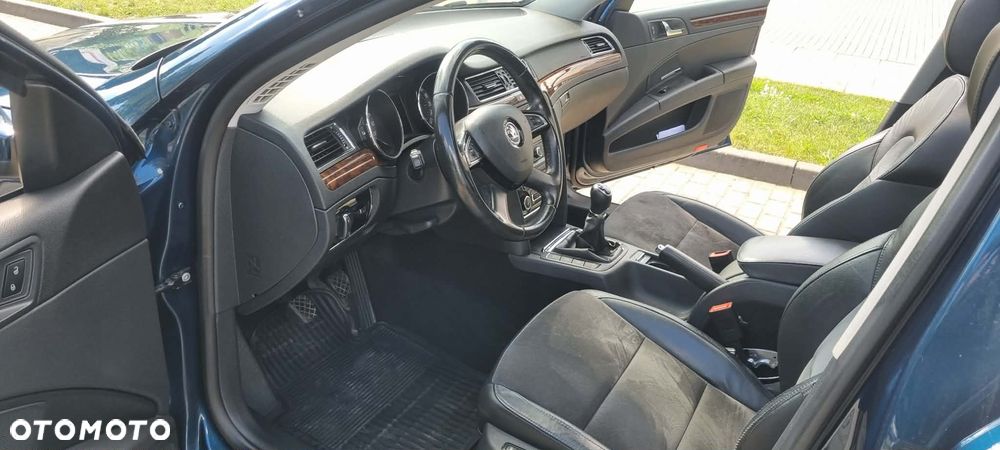 Skoda Superb 2.0 TDI Elegance - 7