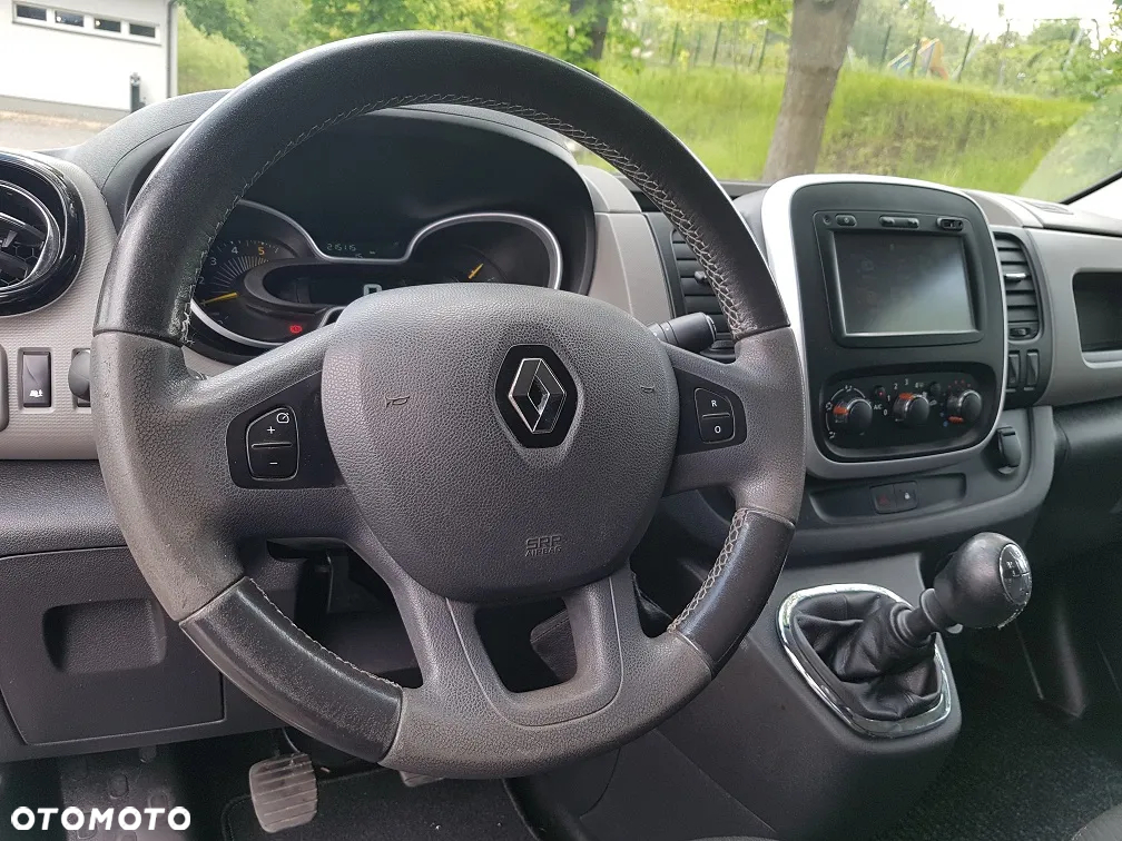 Renault TRAFIC - 12