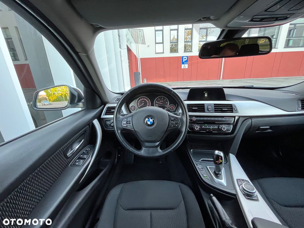 BMW Seria 3 318d Business Edition - 18