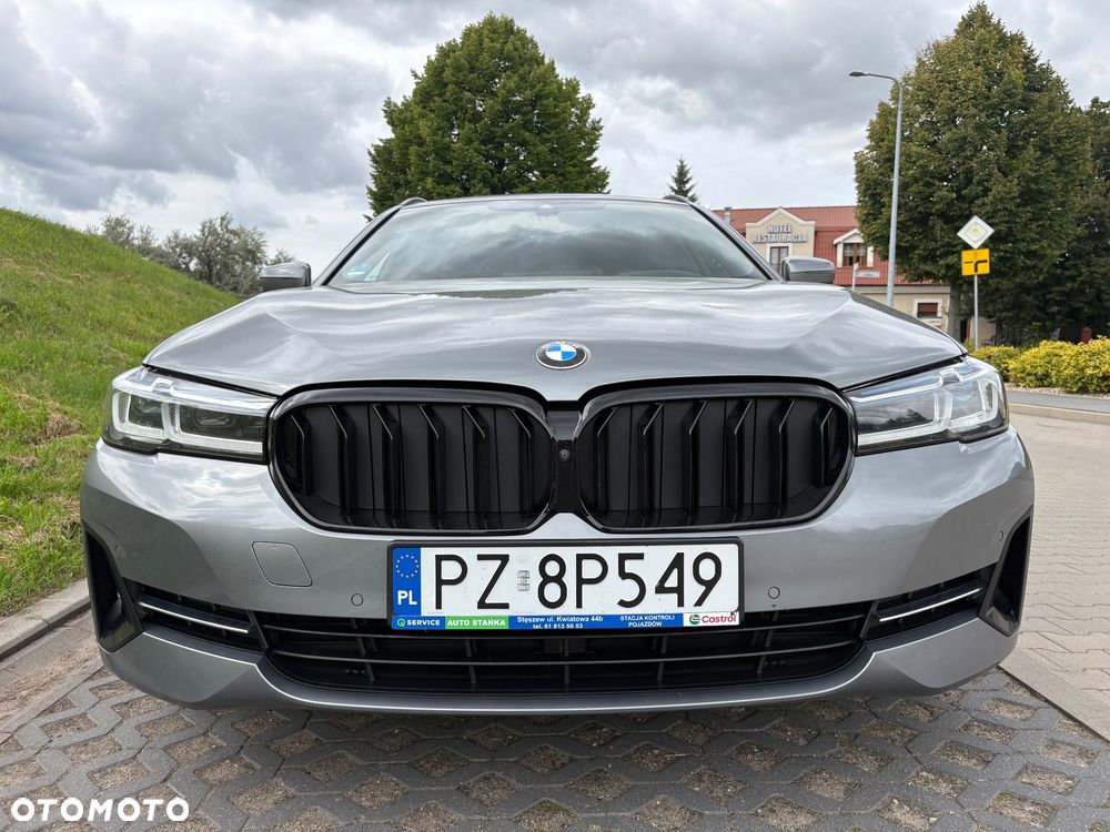 BMW Seria 5 520d xDrive - 2
