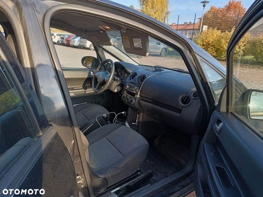 Mitsubishi Colt - 6