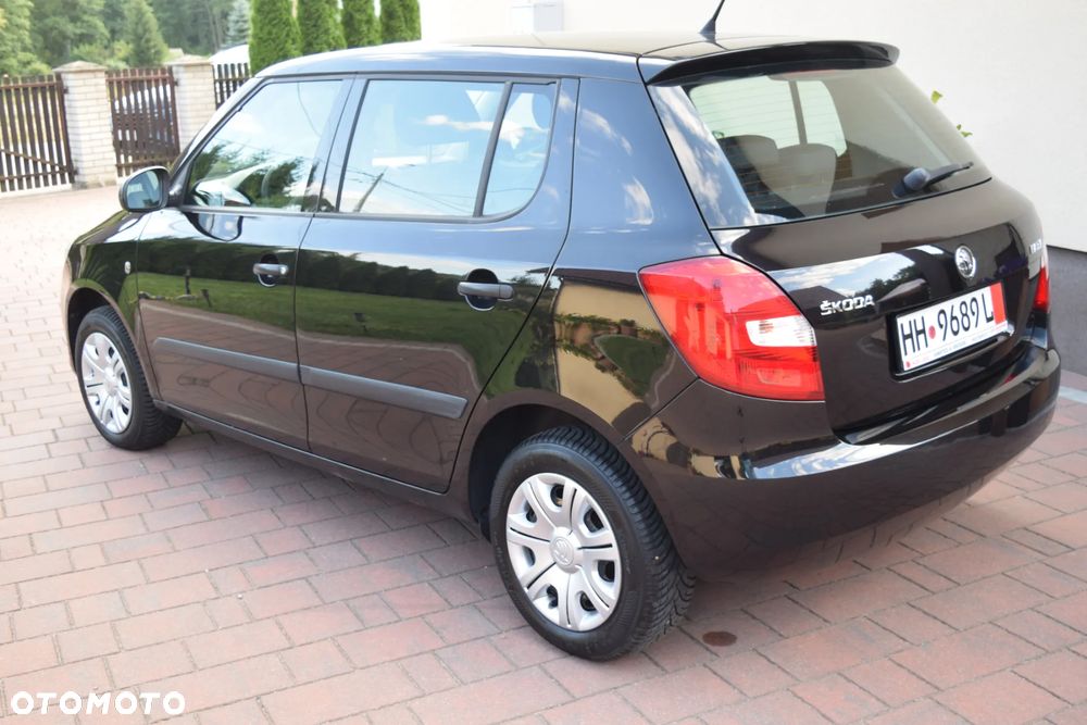 Skoda Fabia - 10