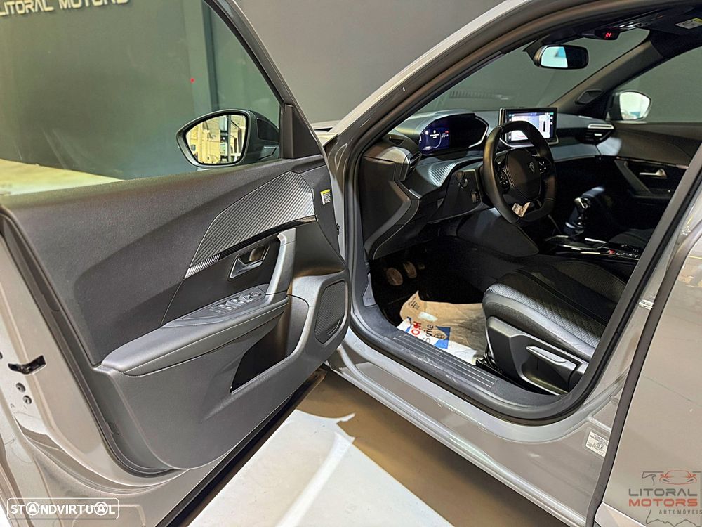 Peugeot 2008 1.2 PureTech Allure Pack - 13