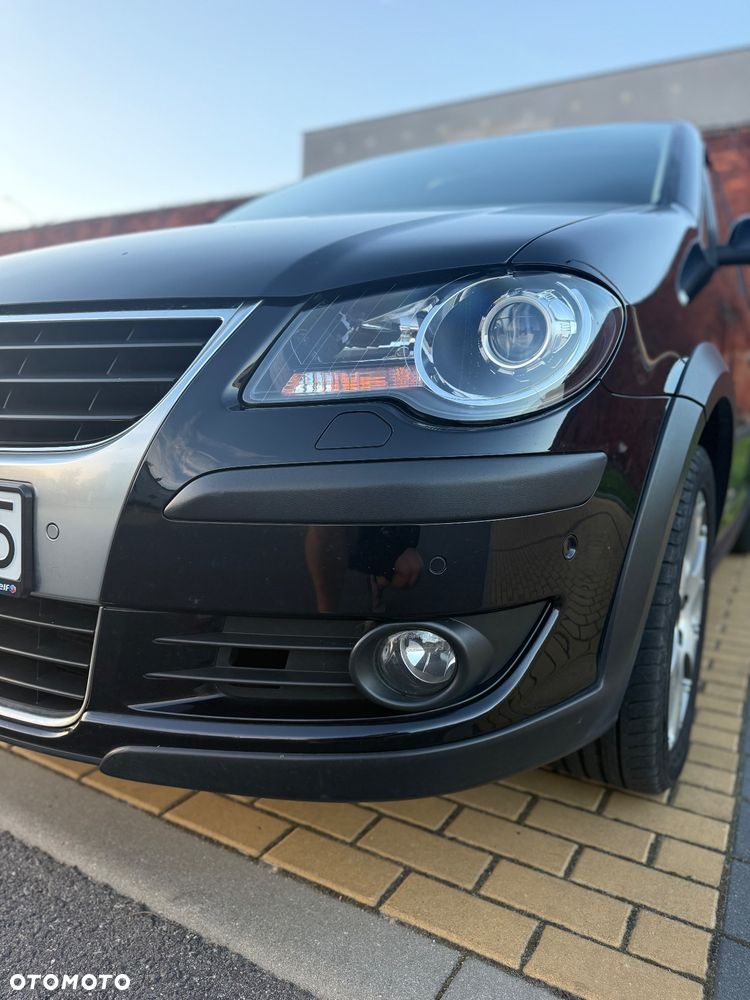 Volkswagen Touran 1.6 Cross - 9