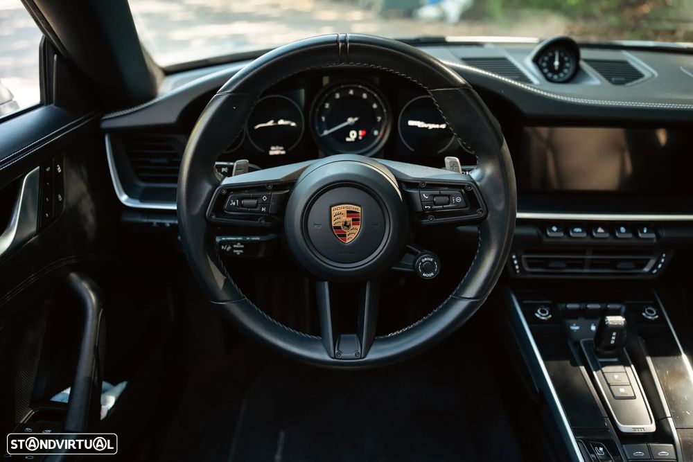 Porsche 911 (992) - 35