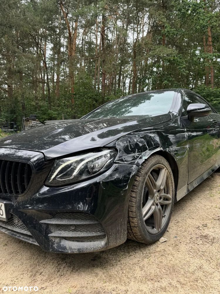 Mercedes-Benz Klasa E 400 4Matic Coupe 9G-TRONIC AMG Line - 7