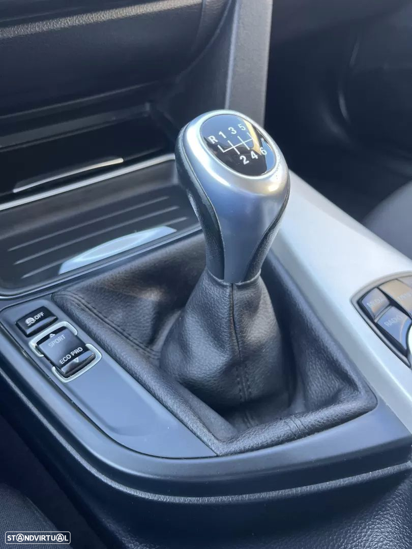 BMW 318 d Touring Sport Line - 19