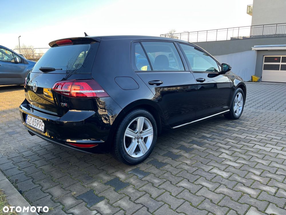 Volkswagen Golf 1.4 TSI BMT Highline - 4