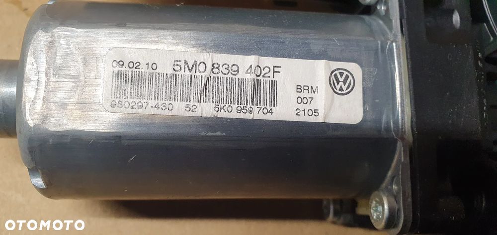 Silniczek szyby prawy tył VW Golf VI 6 Plus 5M0839402F 5K0959704 - 6