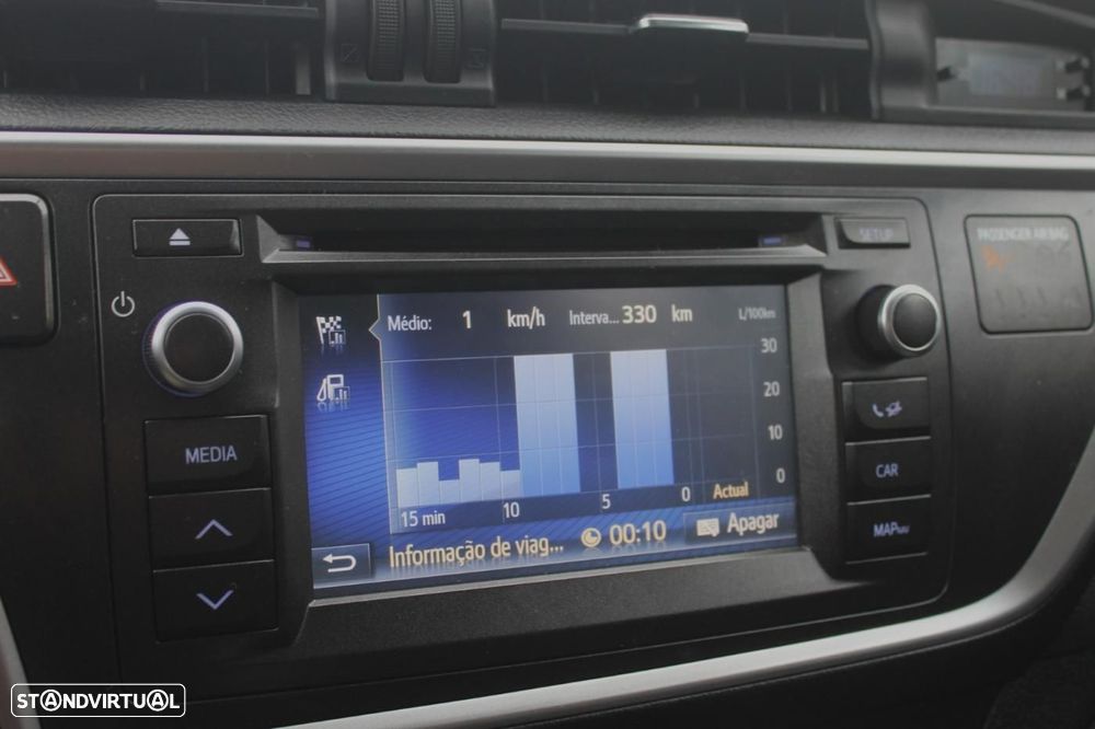 Toyota Auris 1.4 D-4D Exclusive - 17