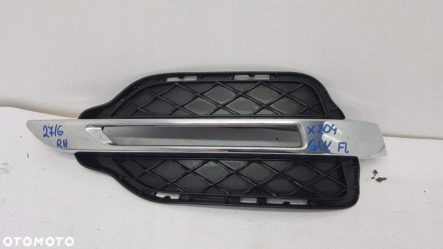 MERCEDES GLK X204 LIFT KRATKA ZAŚLEPKA ZDERZAKA BOCZNA PRAWA CHROM - 1