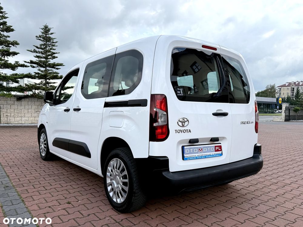 Toyota Proace City Verso 1.2 D-4T Combi - 33