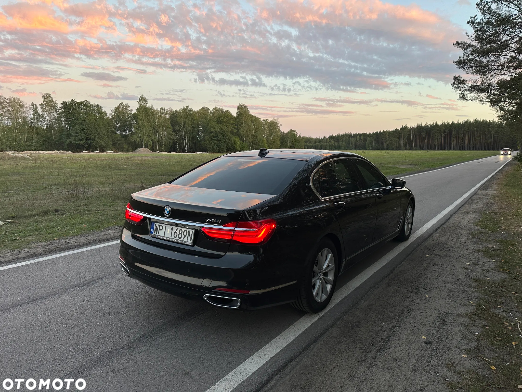 BMW Seria 7 740Li - 8