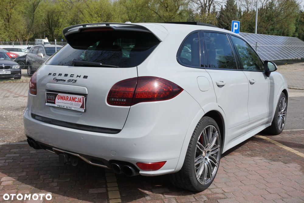 Porsche Cayenne GTS - 4