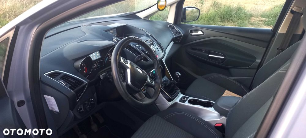 Ford Grand C-MAX - 4
