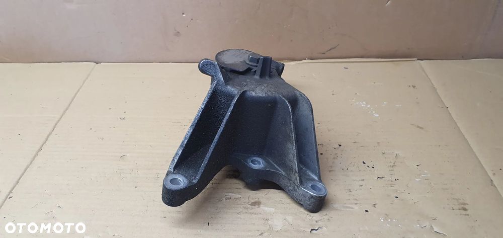 Łapa poduszka silnika skrzyni Opel Zafira C 1.4 Turbo 13248630 13248664 13272628 - 3