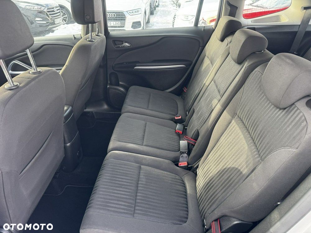 Opel Zafira 1.4 Turbo Business Edition - 32