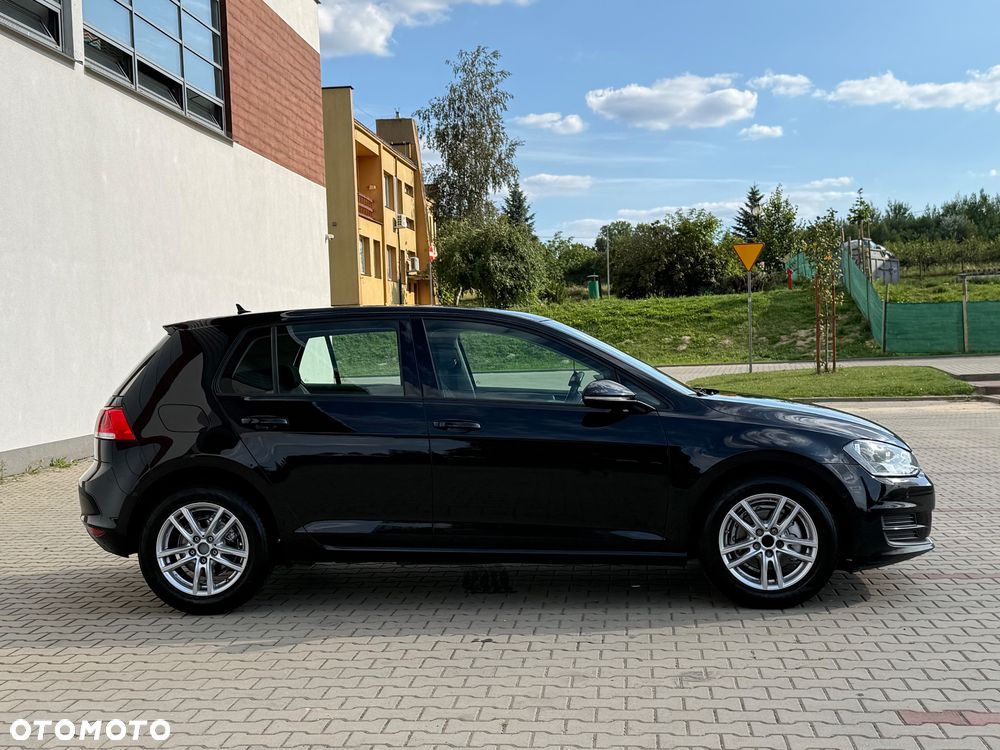Volkswagen Golf 1.6 TDI BlueMotion Trendline - 21